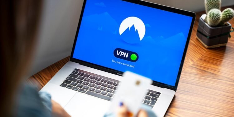 Kas yra NordVPN „Double VPN“ ir kodėl verta jį naudoti?